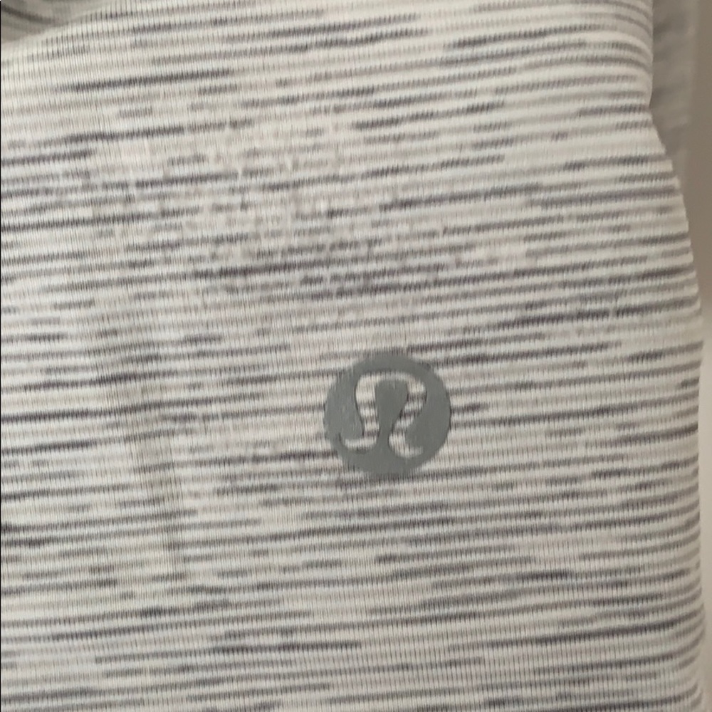 lululemon Tank - Picture 2 of 4